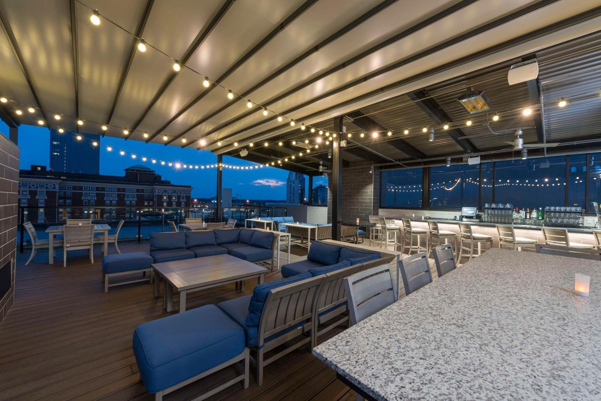 Homewood Suites By Hilton Grand Rapids Downtown Exteriör bild