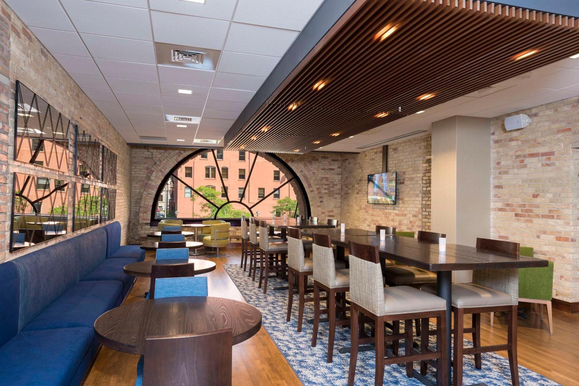 Homewood Suites By Hilton Grand Rapids Downtown Exteriör bild