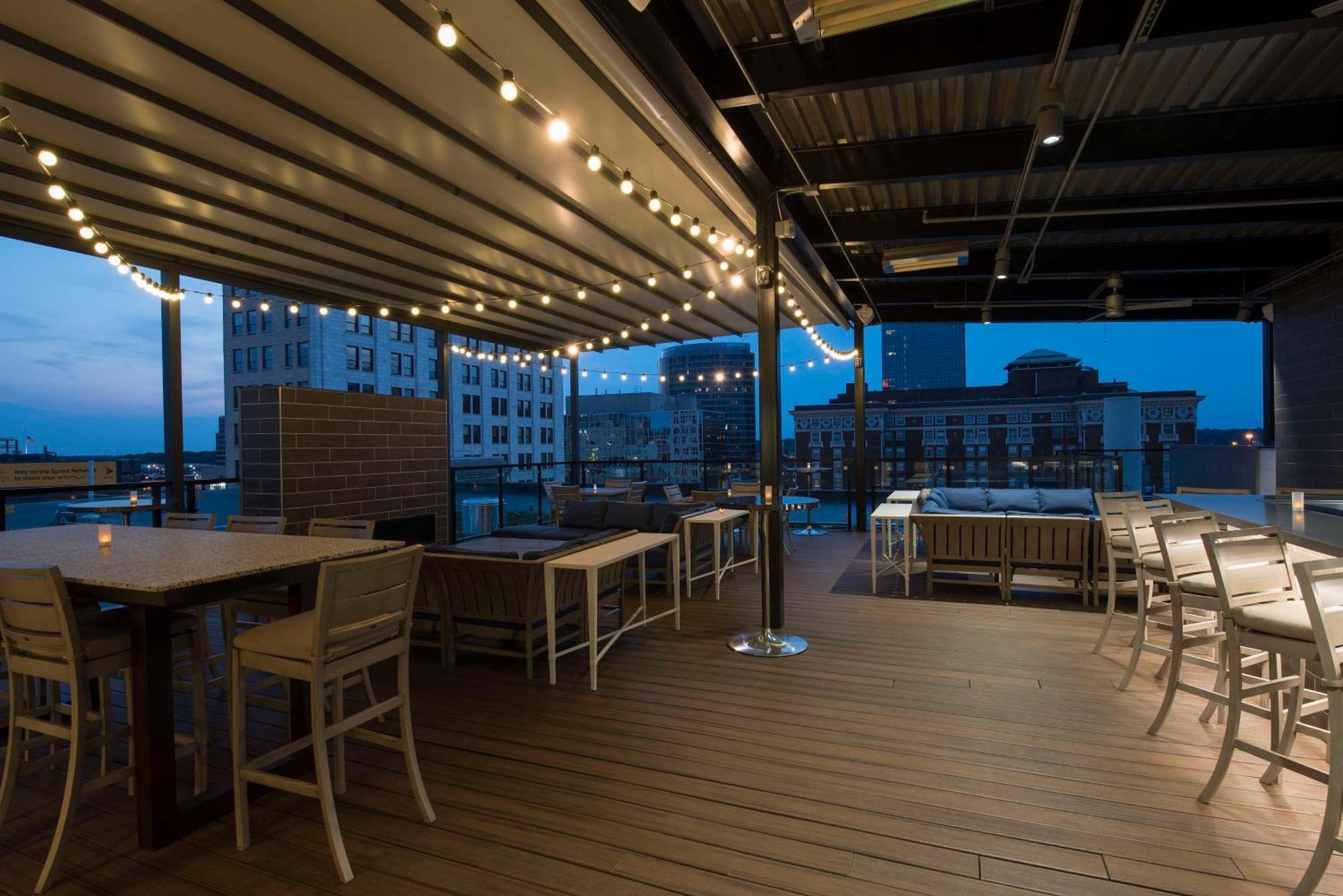 Homewood Suites By Hilton Grand Rapids Downtown Exteriör bild
