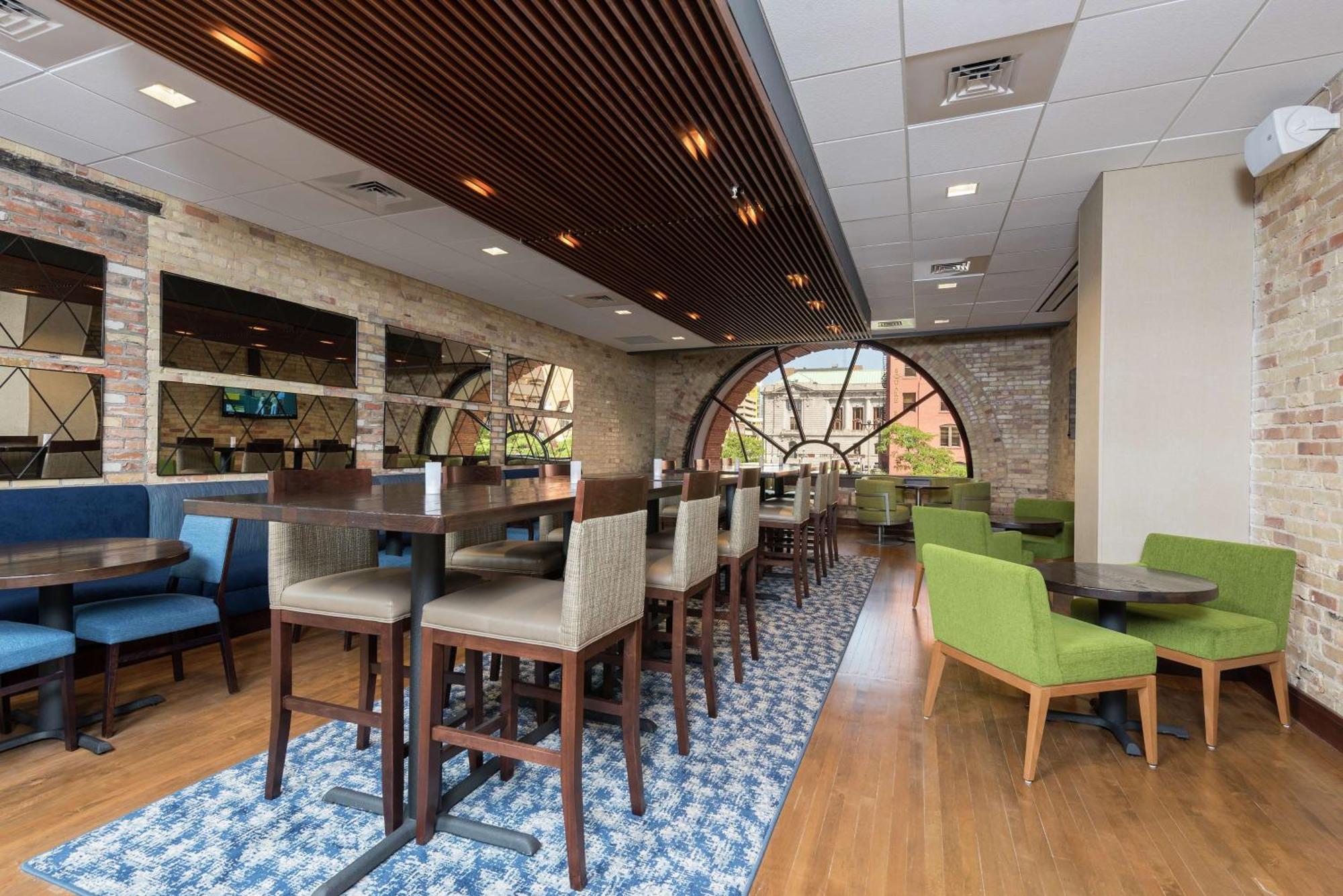 Homewood Suites By Hilton Grand Rapids Downtown Exteriör bild